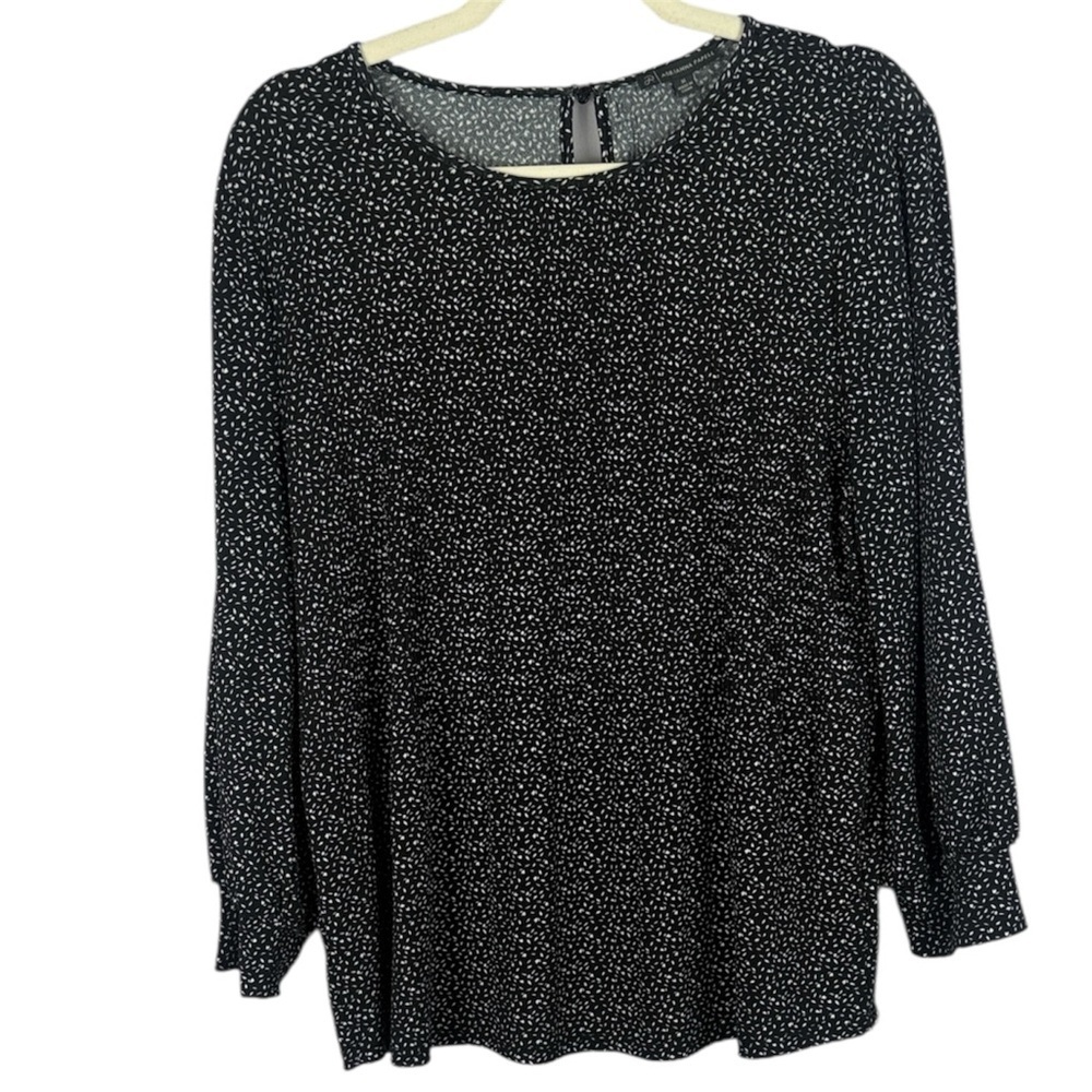 Adrianna Papell Elegant Black White Dotted Patterned Long Sleeve Medium Blouse